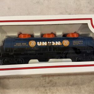 Union 76 Blue and Orange Train Model